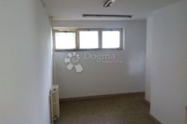 Poslovni prostor, ulični lokal, Maksimirska, 70 m2, Zagreb, Gewerbeimmobilie