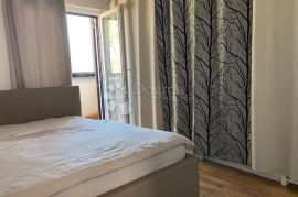 POREČ-kuća sa apartmanima 900 m od mora, Poreč, Casa