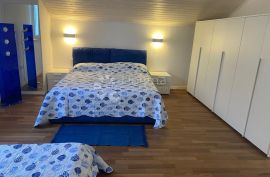 MALI LOŠINJ, DVOETAŽNI STAN U CENTRU, Mali Lošinj, Appartement