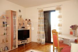 CRIKVENICA, 65 m², PREKRASAN POGLED, TERASA, VRT, PARKING, Crikvenica, Appartment