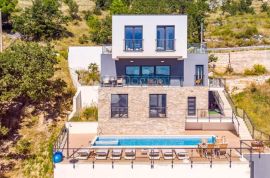 Spektakularna villa sa panoramskim pogledom na more, Omiš, Haus