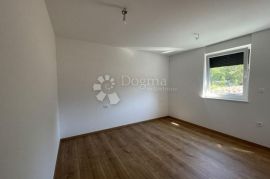 Luksuzna novogradnja apartman 98 m²+38 m² sa bazenom Malinska, Malinska-Dubašnica, Appartamento