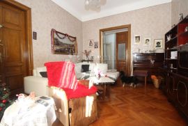 RIJEKA CENTAR PROSTRANI STAN 134.67 m², Rijeka, Appartment