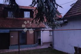 Imanje na Pantovčaku od 11.458 m², Zagreb, Casa