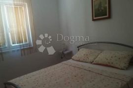 Dva prekrasna apartmana Vir sa pogledom na more, Vir, Appartment