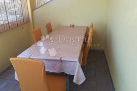 Dva prekrasna apartmana Vir sa pogledom na more, Vir, Appartment