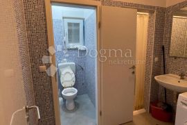 Poslovno stambeni prostor 76.5 m² Dražice, Jelenje, Εμπορικά ακίνητα