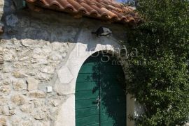 Renovirana starina u blizni Tribaljskog jezera, Crikvenica, Maison