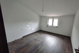 PROSTRANA KUĆA SA 3 APARTMANA, Vodnjan, Casa