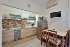 Jelićeva ulica komforan 1SKL 42 m², Rijeka, Kвартира