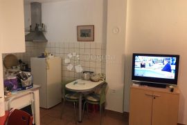 PRIZEMNI APARTMAN, Omišalj, Appartement