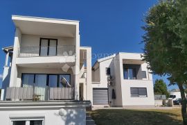 Apartmanska kuća s panoramskim pogledom na more, Poreč, Haus