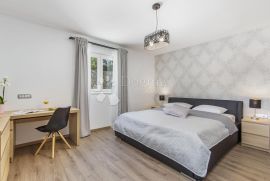 Pobri- Prekrasna kuća od 200 m2  sa bazenom, Opatija - Okolica, Famiglia