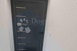 MALINSKA, dvoetažni 3S+DB apartman, Malinska-Dubašnica, Kвартира