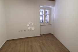 KRIMEJA, poslovni prostor za najam, Rijeka, Commercial property