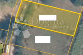 GRAĐEVINSKA PARCELA 1089 m². ZONA T1,T2,T3, Pula, Terrain