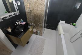 ŠKURINJE STAN 102.65 m² 3S+DB, Rijeka, Flat