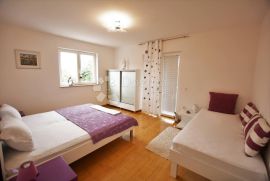 Prekrasna vila sa 10 apartmana, Poreč, Kuća