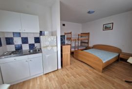 Investicijska prilika - Šilo (kuća s 5 apartmana), Dobrinj, بيت