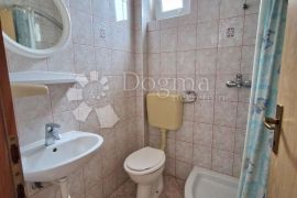 Investicijska prilika - Šilo (kuća s 5 apartmana), Dobrinj, بيت