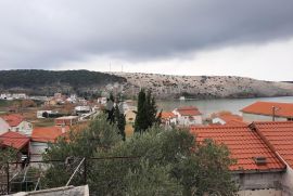 Kuća za rekonstrukciju blizu pješčane plaže, Rab, Σπίτι