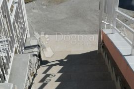 LOVRANSKO ZALEĐE OPRIĆ, DOBREĆ, Opatija - Okolica, Haus