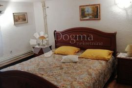 Apartman 500 m od mora, Novi Vinodolski, Appartamento