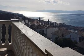 Kuća sa prekrasnim pogledom, Crikvenica, Дом