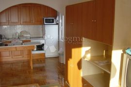 Selce - apartman u centru, 60 metara od plaže, Crikvenica, Διαμέρισμα