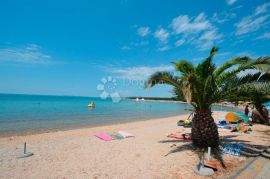 Beachfront Suite Panorama Seawiew, Povljana, Appartment