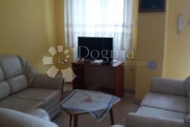 Sušak, 70 m², 1S+DB namješten uredan, Rijeka, Flat