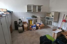 Poslovni prostor 114 m², Rijeka, Poslovni prostor