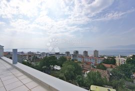 Rijetkost na tržištu!!! Kuća od 360 m² na gradskim linijama, Rijeka, Famiglia