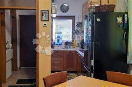 Dvoetažni apartman u lijepoj planinskoj kući, Ogulin, Appartement