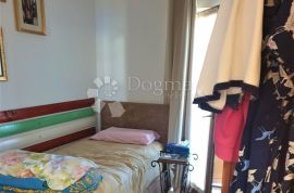 Dvoetažni apartman u lijepoj planinskoj kući, Ogulin, Διαμέρισμα