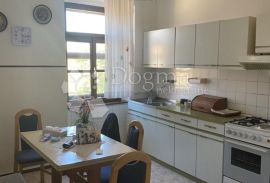 Fažana Riva. stan 86,48 m², 140 m² stvarno iskoristive površine, Fažana, Appartment