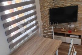 TURNIĆ, 3 apartmana, investicijsko blago, Rijeka, Appartment