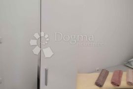 TURNIĆ, 3 apartmana, investicijsko blago, Rijeka, Appartment