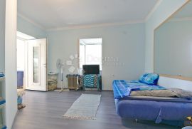 OPATIJA Etaža kuće s potencijalom, Opatija, Appartement