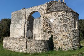 ROVINJ – lijepa padina s pogledom, dijelom maslinik, dijelom pašnjak, Rovinj, Arazi