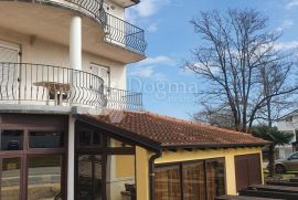 Apartmanska kuća u okolici Poreča, Poreč, Ev