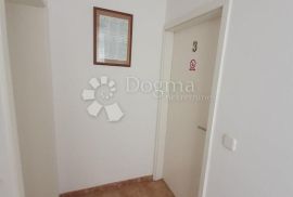 Apartmanska kuća u okolici Poreča, Poreč, بيت