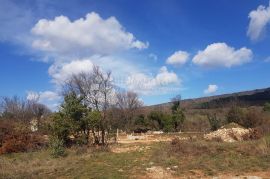 Započeta gradnja kuće s otvorenim pogledom u blizini Labina, Labin, House