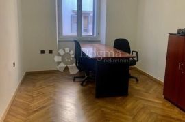 CENTAR PP 42 m², Rijeka, Poslovni prostor