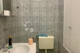 CENTAR PP 42 m², Rijeka, Poslovni prostor