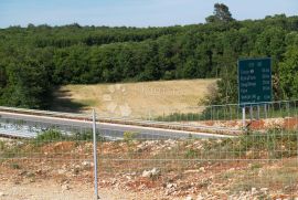 Pula - okolica poljoprivredno zemljište!, Ližnjan, Arazi