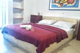 Apartmanska kuća u blizini mora, Novi Vinodolski, House