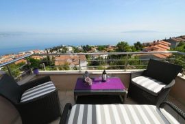 KVARNERSKI PENTHOUSE SA GARAŽOM ZA 2 AUTA I PARKING MJESTOM, Opatija, Daire