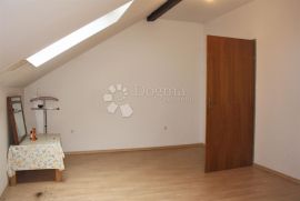 Prodaja kuće, Gornja Dubrava, 295 m², Zagreb, بيت