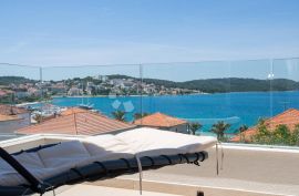 APARTHOTEL BLIZU TROGIRA, Trogir, Propiedad comercial